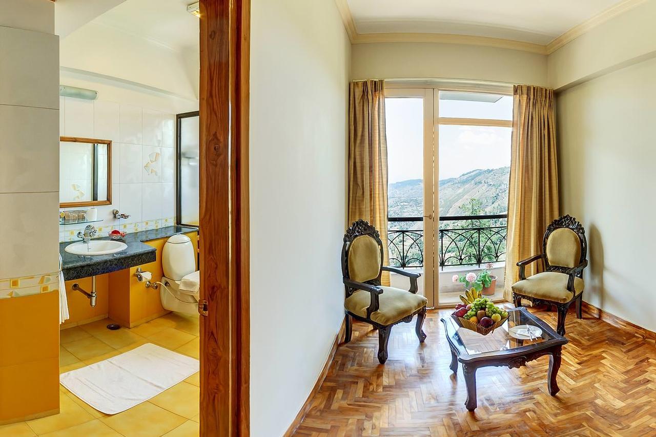 The Naldehra Hotel Shimla Bagian luar foto